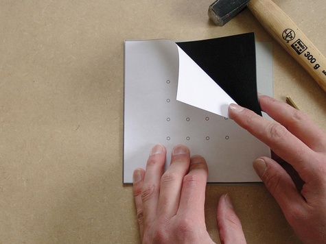 1. Aligner le support, l’EPDM et le gabarit